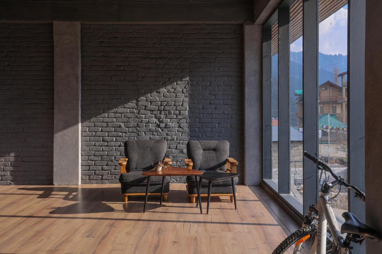 מלון מנאלי Warehouse X Poshtel מראה חיצוני תמונה